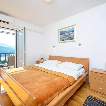 Zaton Doli Sleeps 7 Pool Air Con Wifi *